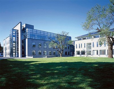 北京大學(xué)國(guó)際關(guān)系學(xué)院大樓