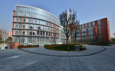 紫竹國際教育學(xué)院資源優(yōu)勢——打造國際化教育的卓越平臺(tái)